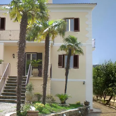 Bed & Breakfast La Residenza Torchiara