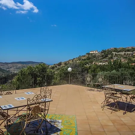 Bed & Breakfast La Residenza Torchiara