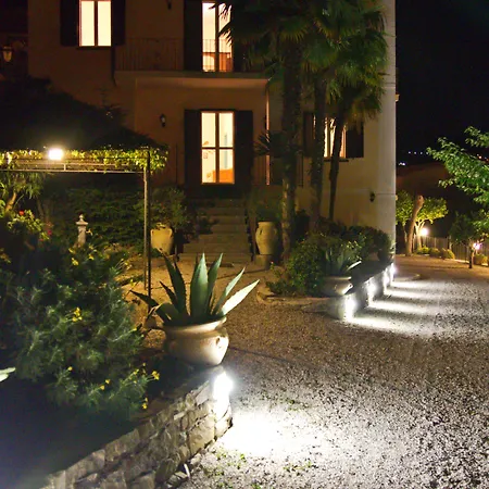 Panzió La Residenza 4*